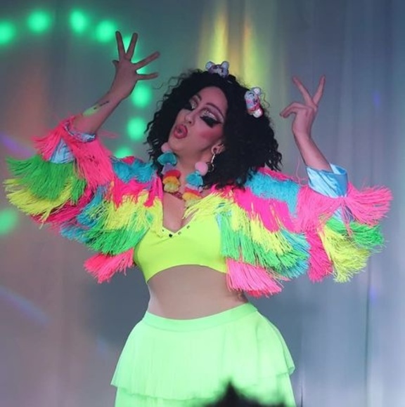 Meet your Posher, Ashley - Picture 1 of 1